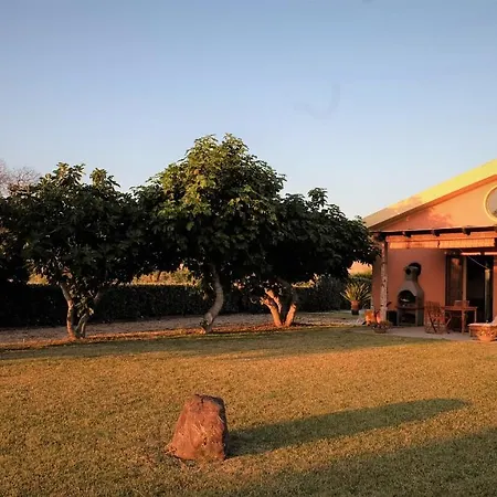 Roccabianca Tatil Evi *
